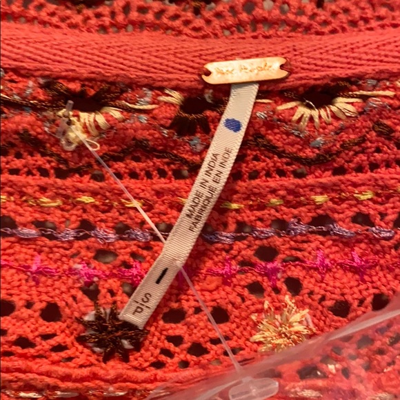 New Free People coral crocheted top s - Picture 2 of 6